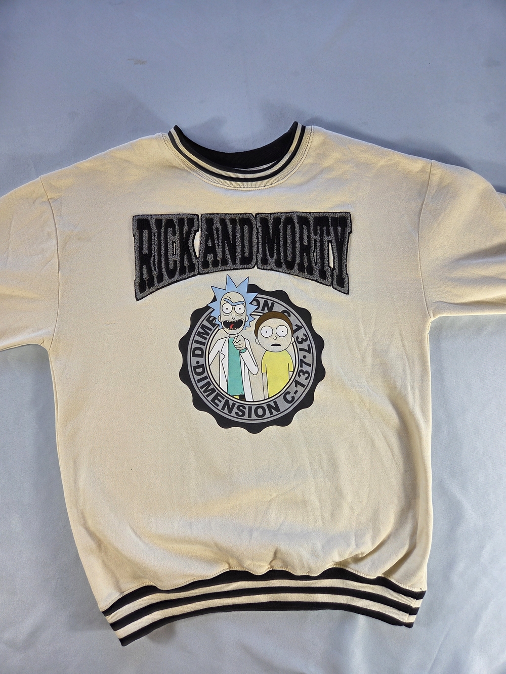 Rick and Morty Crewneck Sweatshirt Mens M Cartoon Network Graphic Pullover